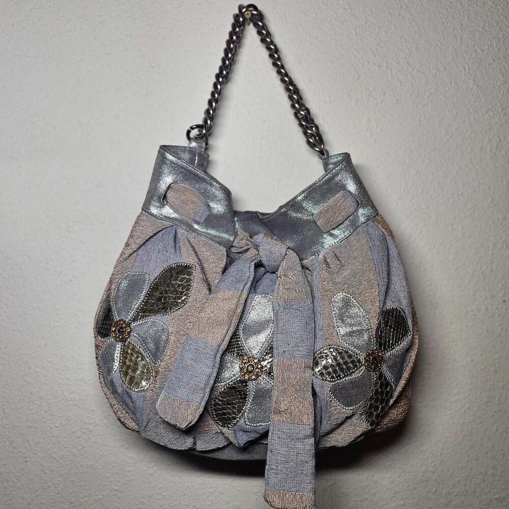 vtg y2k 90s flower reflective silver slouchy shoulder bag w/ leather trim